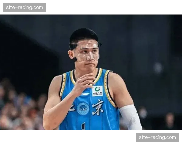 北京队陈盈骏8分6篮板3助攻 后卫线深度优势明显